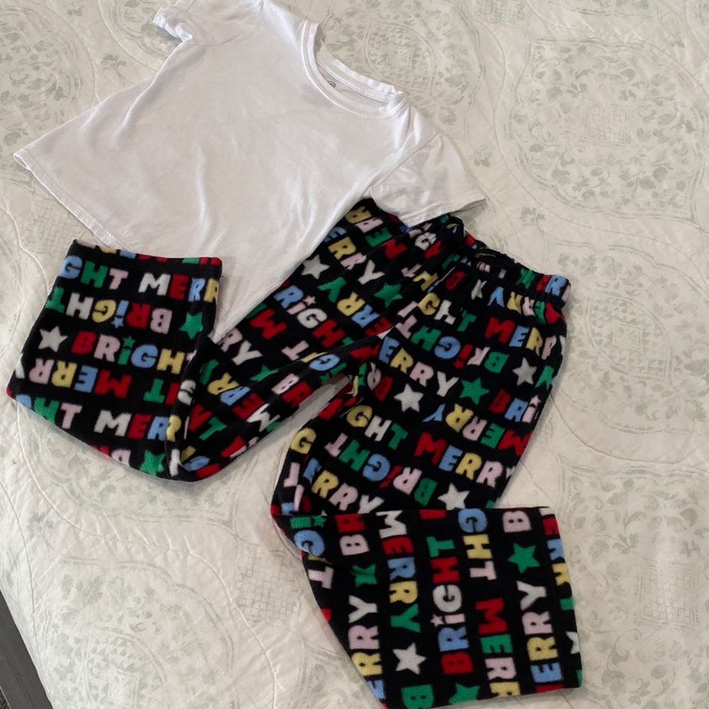 Holiday Time White and Multicolor Kids Pajama Set